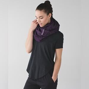 NWT! Lululemon Vinyasa Scarf *Fleece
